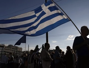 Το Reuters συνδέει τη συμφωνία για το Σκοπιανό με το χρέος